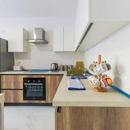Brand New 3 Bdr 2 Bth H12 Apartamento