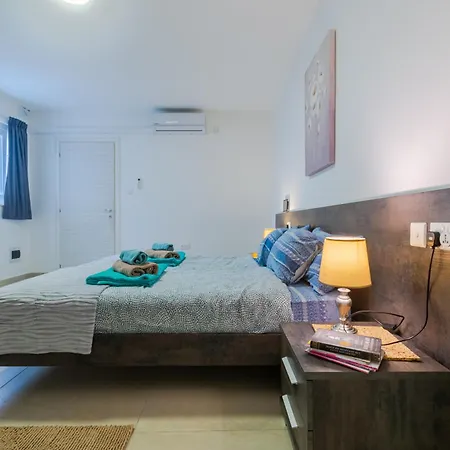 דירה Brand New 3 Bdr 2 Bth H12 סיינט פול ביי